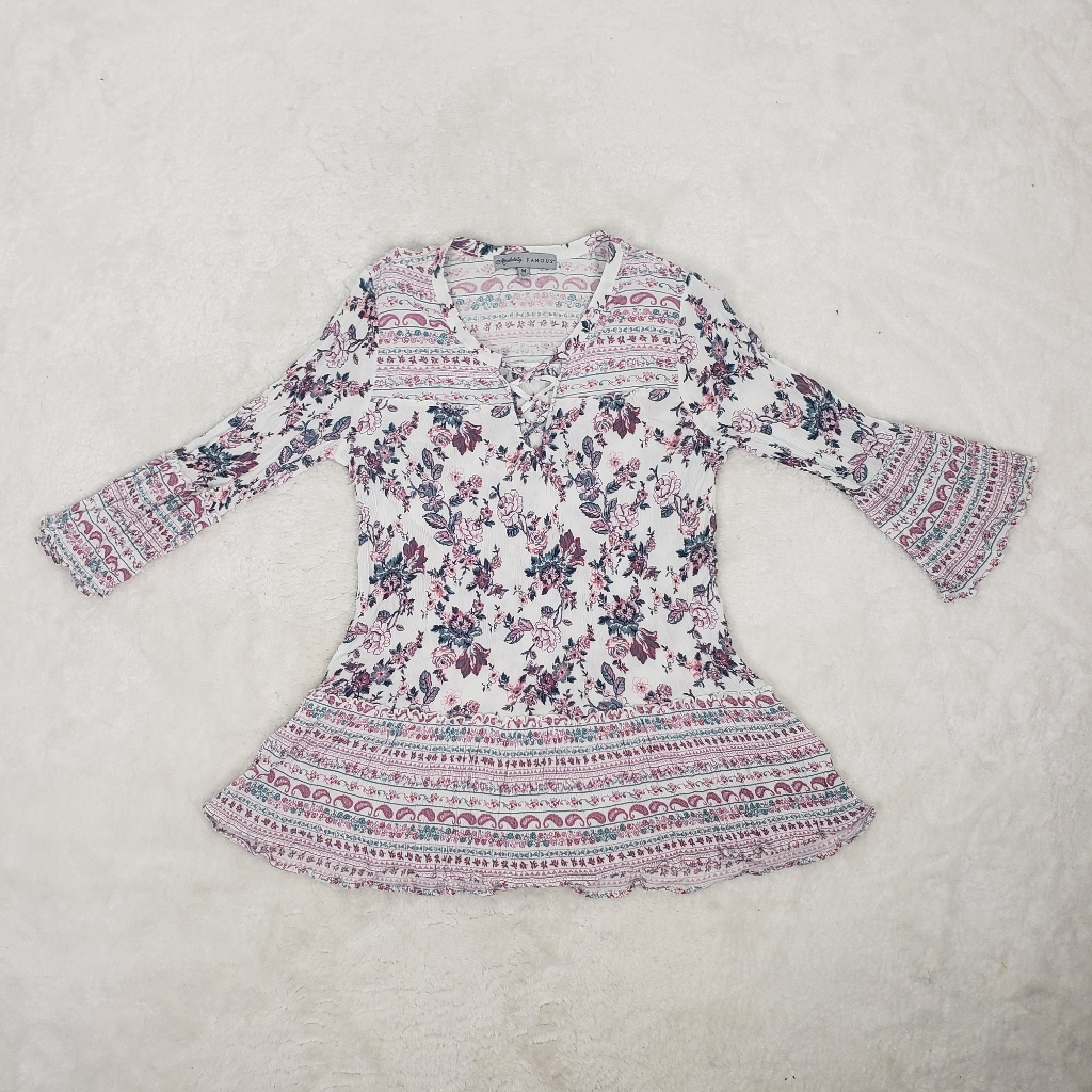5/$12 Absolutely Famous Boho V-Neck Top